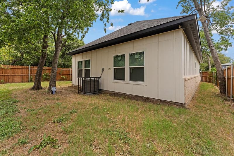 4507 Metropolitan Avenue, Dallas TX 75210 - Photo 28
