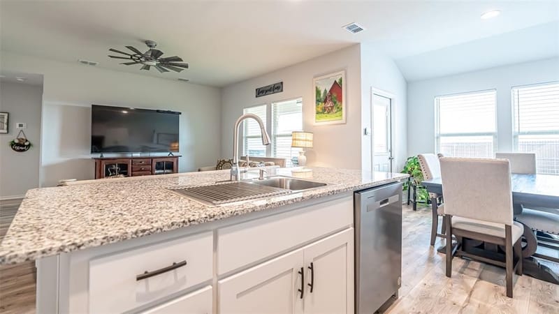 705 Basteen Lane, Justin TX 76247 - Photo 12