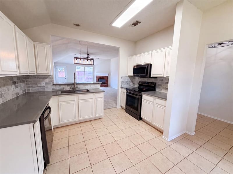405 Kathy Lane, Wylie TX 75098 - Photo 2