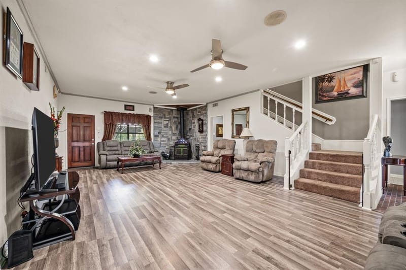 617 Malloy Lane, Ovilla TX 75154 - Photo 2