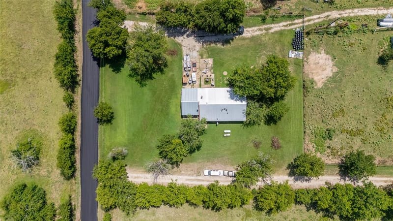 1611 County Road 4104, Greenville TX 75401 - Photo 2