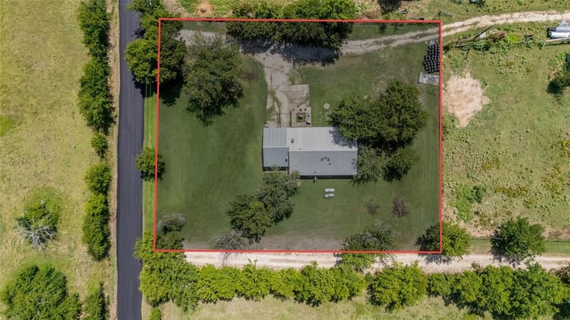 1611 County Road 4104, Greenville TX 75401 - Photo 6