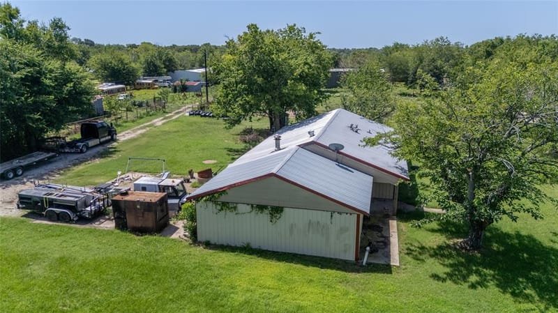 1611 County Road 4104, Greenville TX 75401 - Photo 3