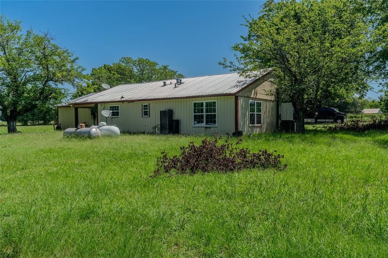 1611 County Road 4104, Greenville TX 75401 - Photo 5