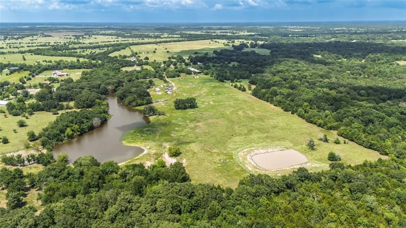 1611 County Road 4104, Greenville TX 75401 - Photo 40