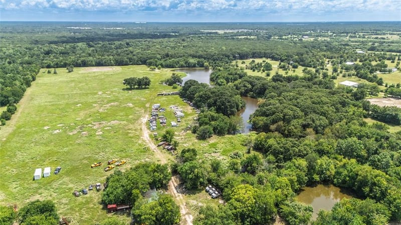 1611 County Road 4104, Greenville TX 75401 - Photo 31