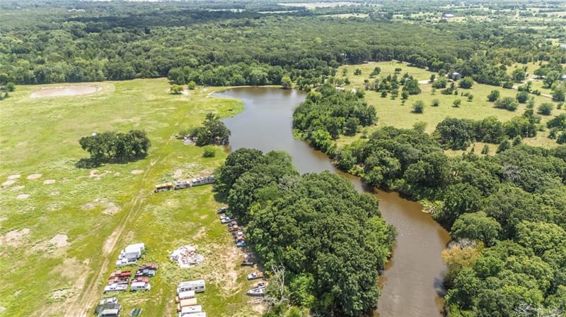 1611 County Road 4104, Greenville TX 75401 - Photo 39