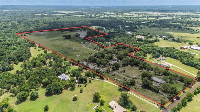 1611 County Road 4104, Greenville TX 75401 - Photo 4