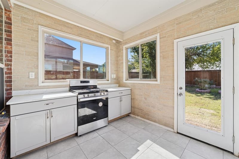 1805 Longwood Lane, Garland TX 75042 - Photo 24