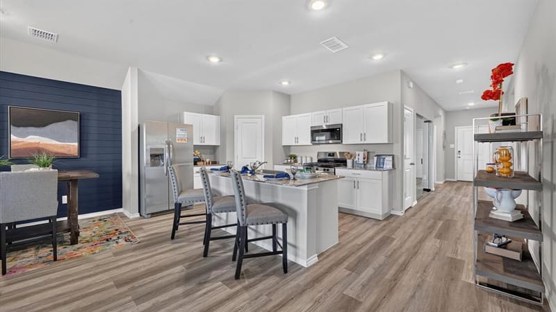 1060 FOXBURG Drive, Fort Worth TX 76131 - Photo 4