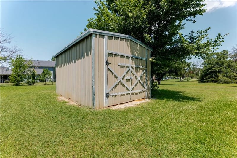 104 Pontiac Drive, Lake Kiowa TX 76240 - Photo 28