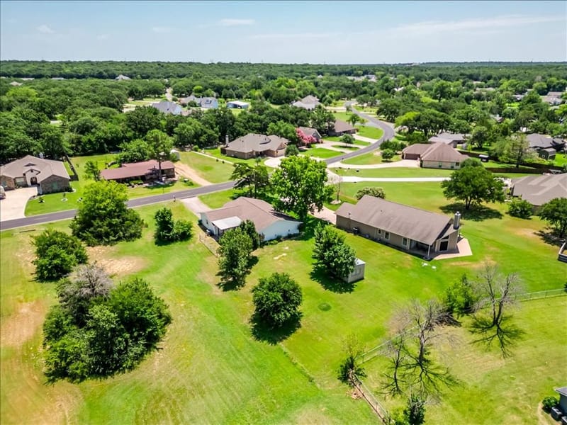 104 Pontiac Drive, Lake Kiowa TX 76240 - Photo 34