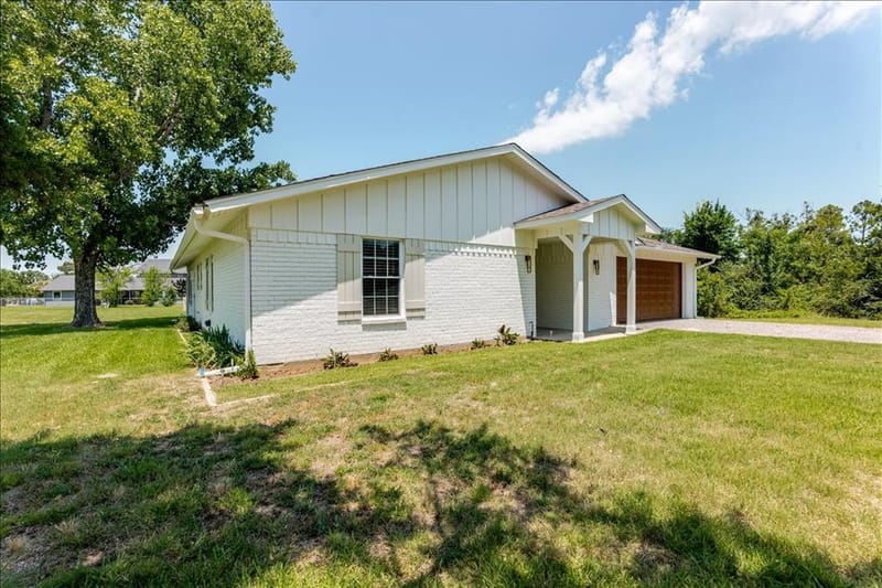 104 Pontiac Drive, Lake Kiowa TX 76240 - Photo 38