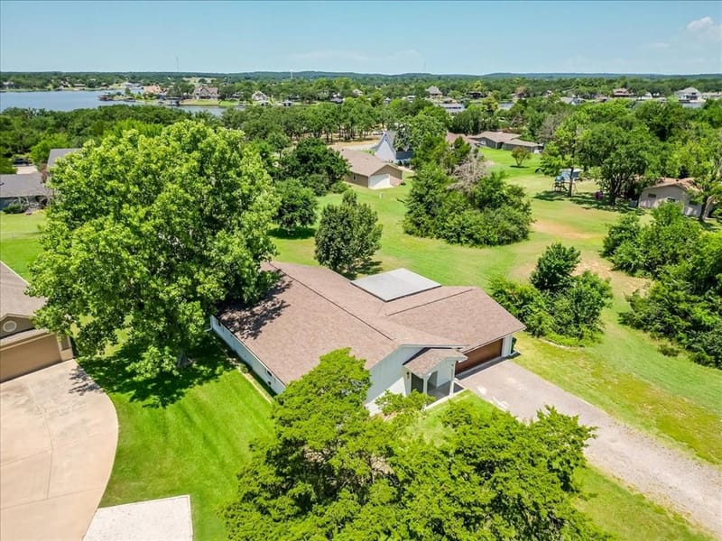 104 Pontiac Drive, Lake Kiowa TX 76240 - Photo 37