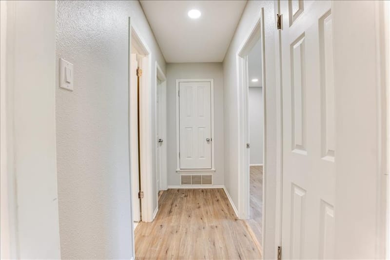104 Pontiac Drive, Lake Kiowa TX 76240 - Photo 15
