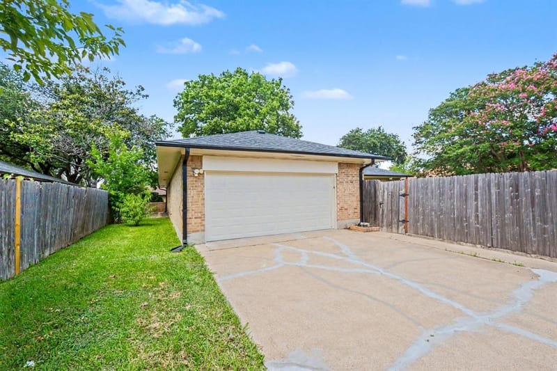 914 Bromwich Street, Garland TX 75040 - Photo 26