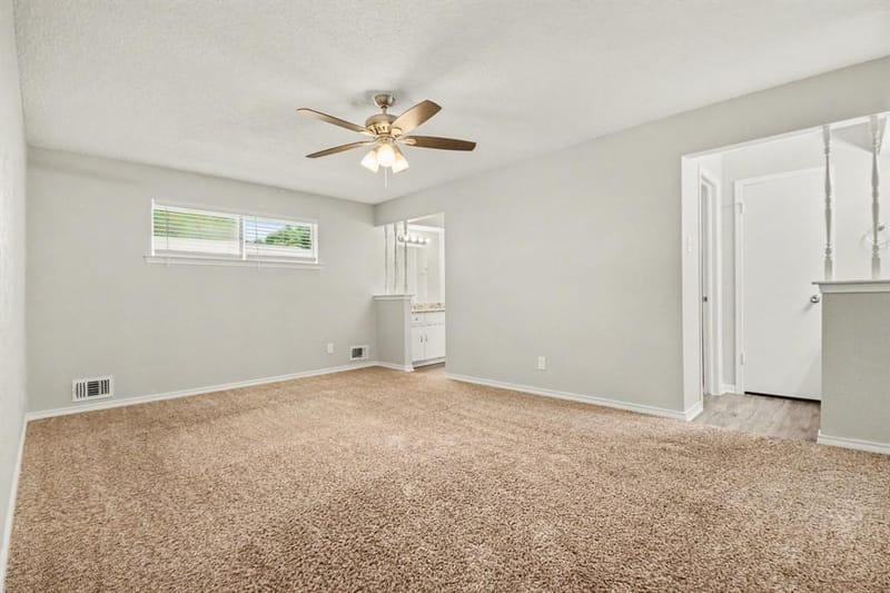914 Bromwich Street, Garland TX 75040 - Photo 14