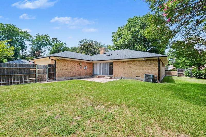 914 Bromwich Street, Garland TX 75040 - Photo 25