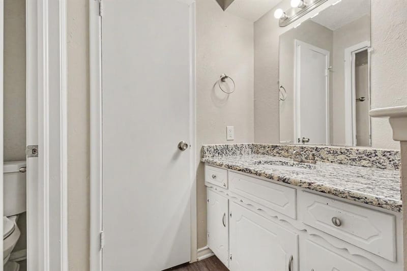 914 Bromwich Street, Garland TX 75040 - Photo 21