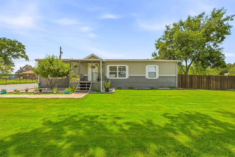 936 Apache Drive, De Leon TX 76444 - Photo 2
