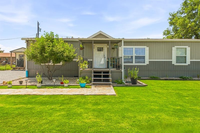 936 Apache Drive, De Leon TX 76444 - Photo 5