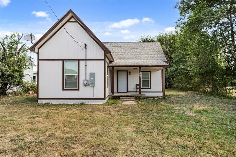 404 Eagle Drive, Eddy TX 76524