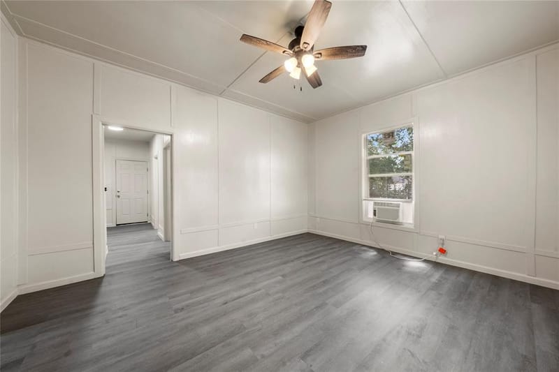 404 Eagle Drive, Eddy TX 76524 - Photo 4