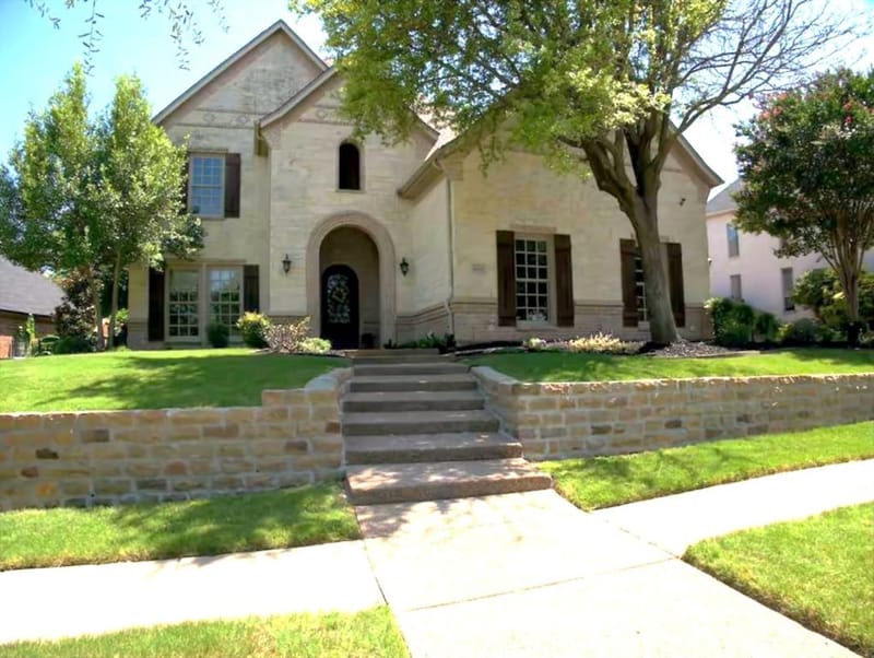 2310 Castle Creek Drive, Mansfield TX 76063