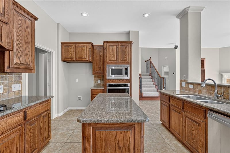 10987 Apple Valley Drive, Frisco TX 75033 - Photo 17