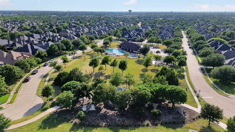 10987 Apple Valley Drive, Frisco TX 75033 - Photo 37