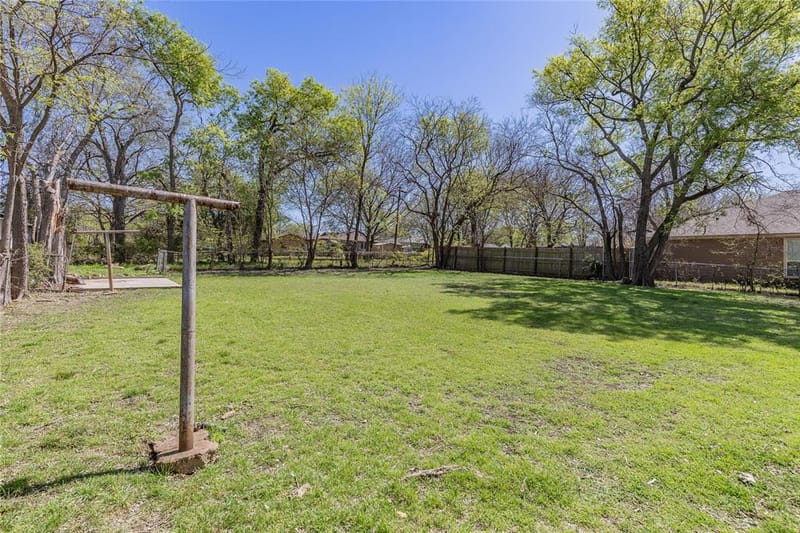417 N Burdette Avenue, Sherman TX 75090 - Photo 26