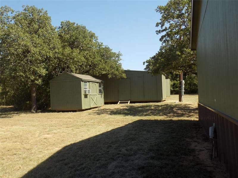 12792 W Highway 199, Poolville TX 76487 - Photo 24