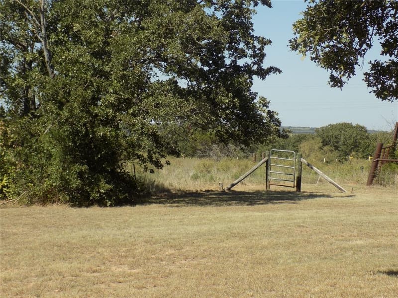 12792 Highway 199 W, Poolville TX 76487 - Photo 31