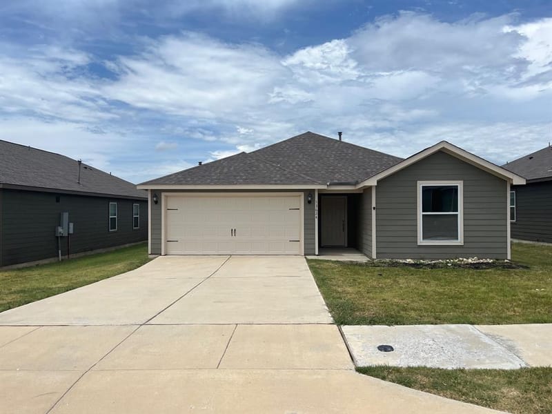 13624 Roosevelt Arch Drive, Ponder TX 76259