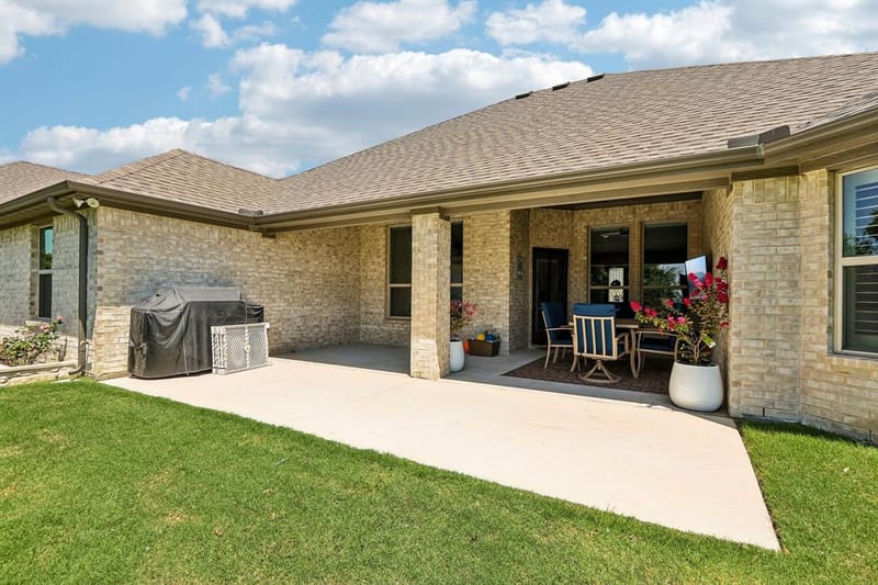 1077 Fleetwood Drive, Justin TX 76247 - Photo 29