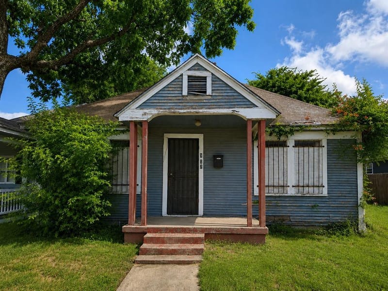 917 E Pulaski Street, Fort Worth TX 76104