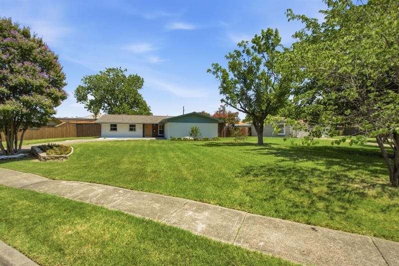 3145 Longbow Court, Dallas TX 75229 - Photo 31