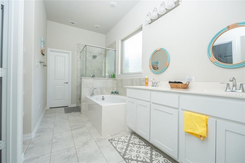 4424 Terraview Drive, Arlington TX 76001 - Photo 14