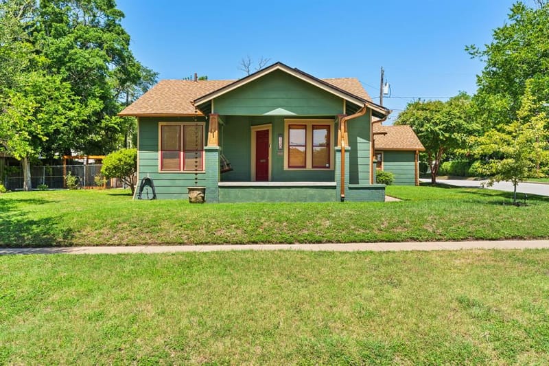 1120 N 1st Street, Temple TX 76501