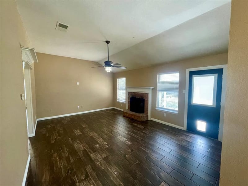 625 Main Street, Roanoke TX 76262 - Photo 4