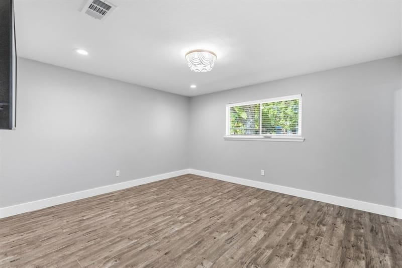112 Royal Lane, Commerce TX 75428 - Photo 24