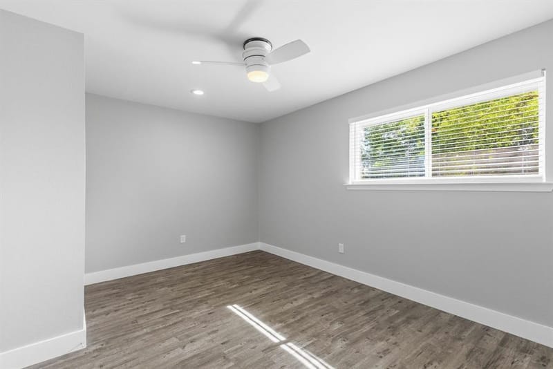 112 Royal Lane, Commerce TX 75428 - Photo 30
