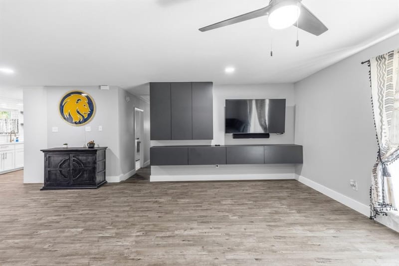 112 Royal Lane, Commerce TX 75428 - Photo 18