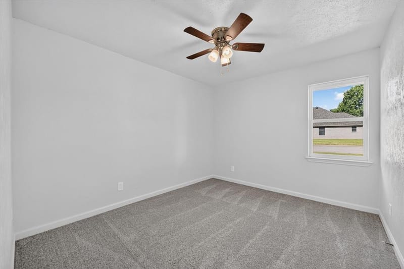 900 S 3rd Street, Sanger TX 76266 - Photo 16