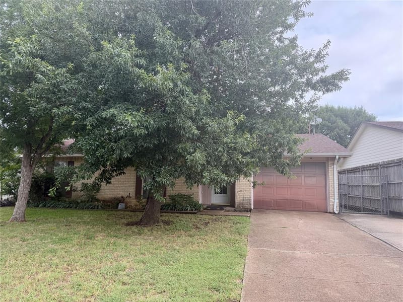 129 Astoria Drive, Cedar Hill TX 75104
