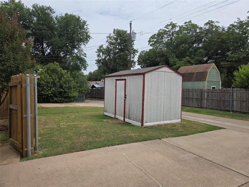 238 Linda Lane, Duncanville TX 75137 - Photo 26