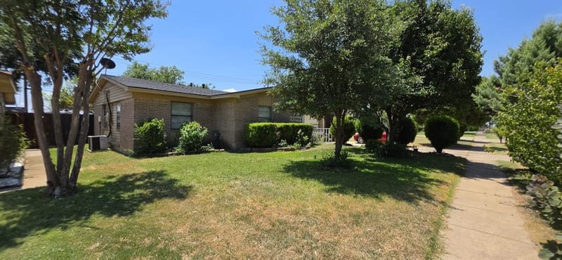 4302 Longleaf Drive, Garland TX 75042 - Photo 8
