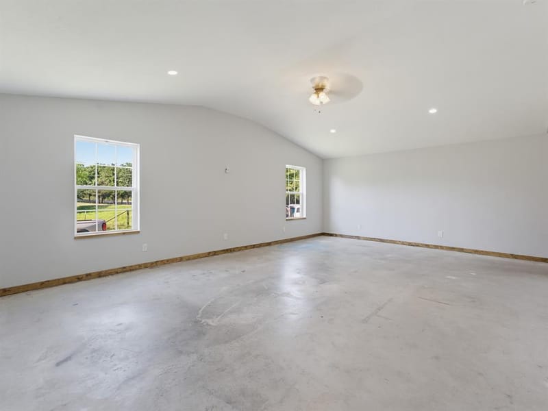 205 County Road 1794, Sunset TX 76270 - Photo 7