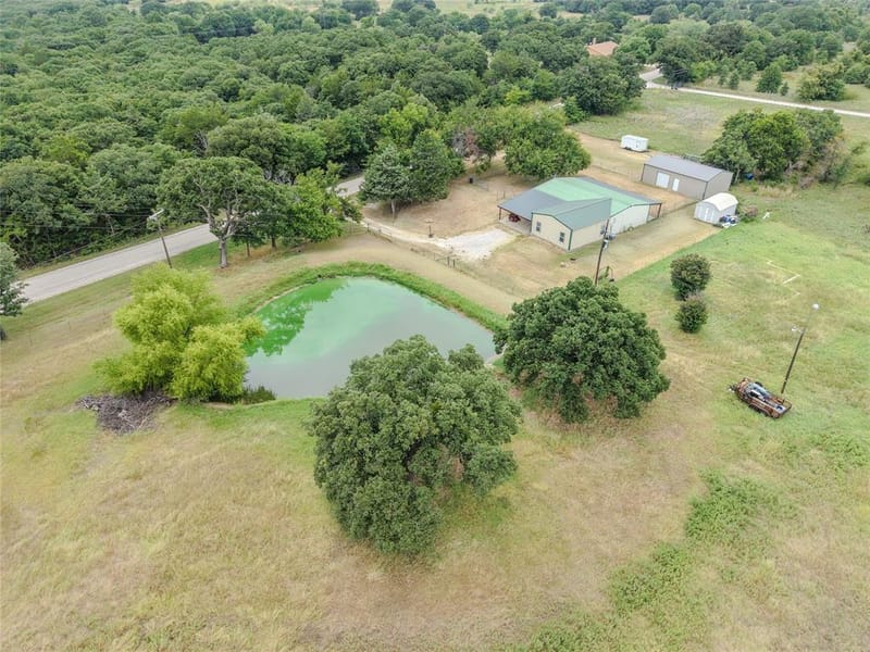 205 County Road 1794, Sunset TX 76270