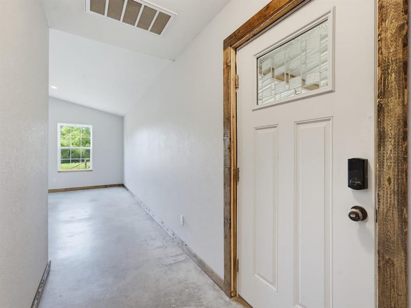 205 County Road 1794, Sunset TX 76270 - Photo 5